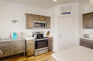 Garden City Glee - 4