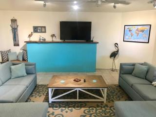 Crane Suite Hot Tub Bbq King Bed- Sleeps 4 - Ahwahnee - 2