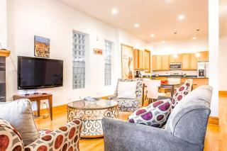 Spacious & Stylish Home at the heart of Wicker Park - Chicago - 0