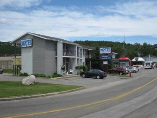 Motel de l'Anse a l'Eau - Tadoussac - 5