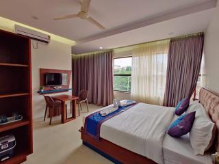 Hotel Royal Inn Lodge Dharwad - Dharwad - 3