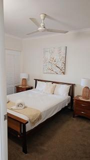 Airlie Seaview Apartments - Airlie Beach - 8