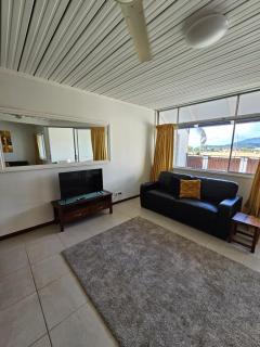 Airlie Seaview Apartments - Airlie Beach - 2