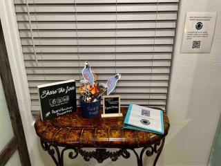 Quail Suite HOT TUB BBQ Sleeps 2 - 2