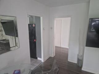 Immaculate 1-Bed Apartment in Woodford Green - Woodford Green - 6