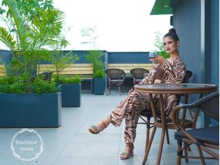 Saltstayz Select - Golf Course Road & Sector 57 - Gurgaon - 4