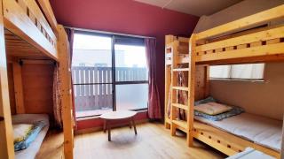 Guesthouse YOURS - Osaca - 5