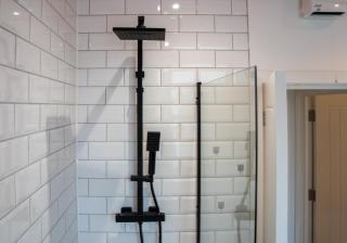 Trendy Urban Suite 140mtrs to Train Station - Newport - 5