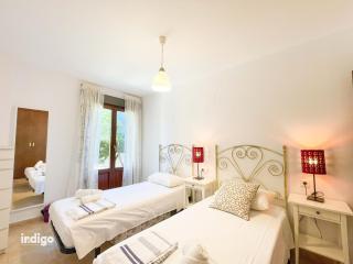 Stunning Garden Apartment - 6 people - HEN01 - 3