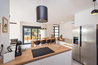 New Luxury Family Villa Lun, 5-stars, 4 double bedrooms, pool - Lun - 5