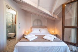 Pink Panther Maisonette Suite - 3