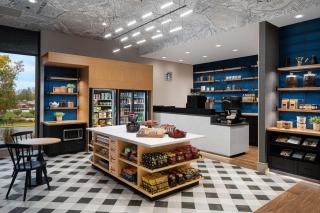 The Alloy, a DoubleTree by Hilton - Valley Forge - 1