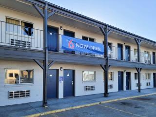 Motel 6 Wichita KS South I35 - Wichita - 7