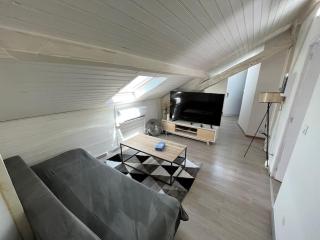 Charmant appartement sous les toits - Périgueux - 0