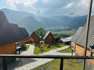 Guesthouse Elli & Cottages - Kazbegi - 0