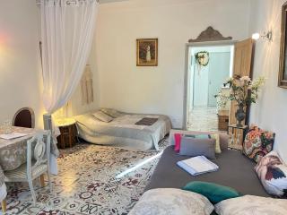 Les Coulisses de l'HORLOGE - WIFI - 50 m Palais des Papes - Avignon - 2