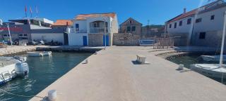 House Lucija with berth in Murter - Murter - 9