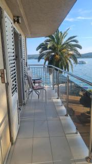 Chic apartment in the City Center by the sea - 9