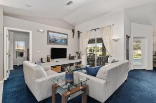 Triple En-Suite Pool Retreat - All Master Bedrooms - 7