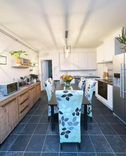 Large Quiet Charming Rooms in House near Historic Gent Centre - 4