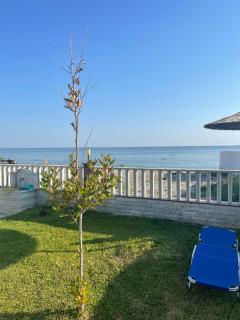 LUXURY APARTMENT FIRST LINE SEA By MAKHOME MESSAGALA - Néa Meságkala - 4