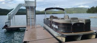 Christy's Cottage, Waterfront w/Slide & Ice Shanty - Batavia - 8