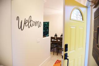 Mile to Beach! Fully Fenced Private SoCal Cottage - Oceanside - 9