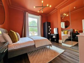 Stylish & Cosy Hyde Park Home by Tube Metro Stations with Elevator - Lift - 7