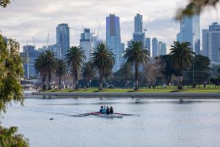 Modern Quiet 1 & 2 Bed Apt Opposite Albert Park - 1
