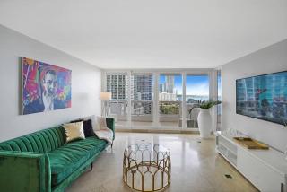 The Gypsy - Water & Park Views, Totally Renovated - 3