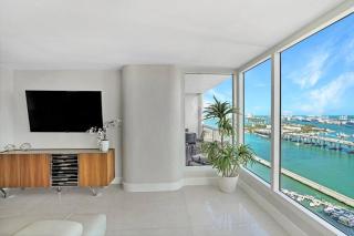 Champagne & Ice! Water Views, 2 Private Balconies! - 4