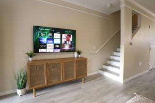 Stylish Sanctuary King Beds Upscale Condo - Gainesville - 3