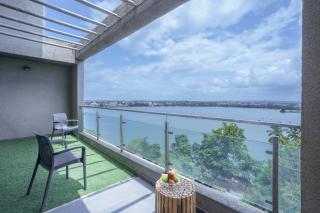 Grey Stone - Lakefront PentHouse Family Rooms - Kolhapur - 0