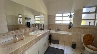 Sizanazo Guest House - Double Room - Joanesburgo - 4