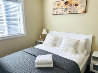 Jennifer's House - Vancouver - 8