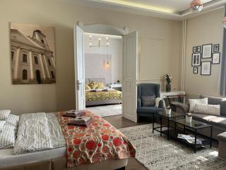 Visit Debrecen Apartman - Debrecen - 7