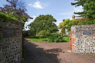 The Garden Flat at Walnut Tree House - Rustington - 3