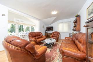 Apartment X Budva Boulevard - 8