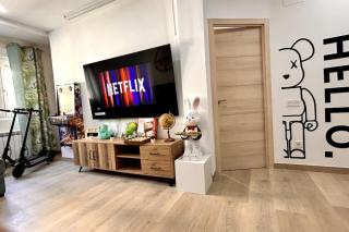 LUJO Proyector, Maquina Arcade, Wifi y patinetes - 0