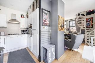 2 Bed Flat - Sleeps 4 - Balcony - Wifi - Londen - 1