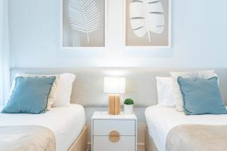 Oceanus oasis at Bokarina Beach -stunning modern coastal apartment - Kawana Waters - 6