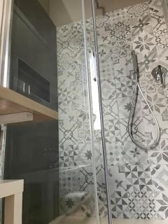 Cucchiari Suite 8B - 1