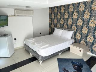 Africa in the heart of city center - Antalya - 0