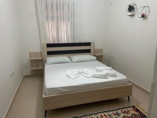 Guest House Taverna Laberia 3 - Gjirokastër - 0