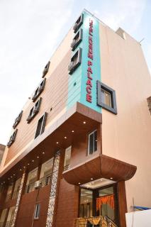 Hotel Kusum Palace - 0