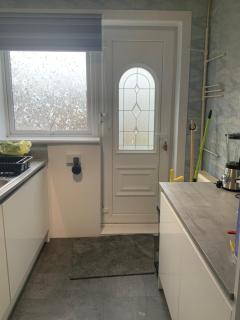 Immaculate 1-Bed Apartment in Aberdeen - 8