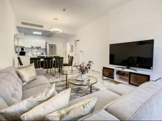 Bright one bedroom in JVC - Dubai - 1