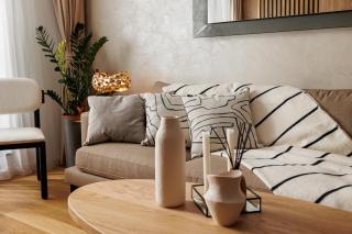 Pure Living Apartment w. Private parking - Braşov - 5