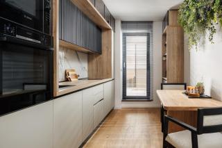 Pure Living Apartment w. Private parking - Braşov - 2