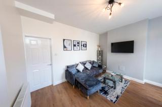 Entire House-Merseyside-Liverpool - Birkenhead - 4
